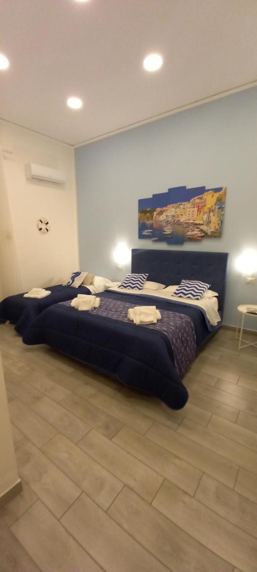 Benincasaroom Naples Room photo